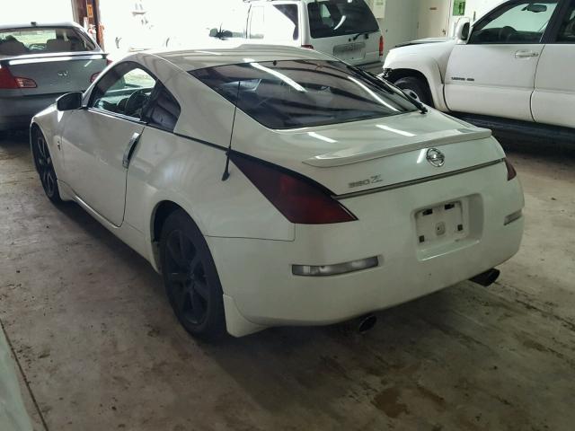 JN1AZ34D35M609000 - 2005 NISSAN 350Z COUPE WHITE photo 3