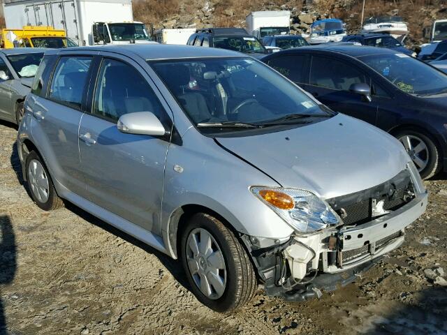 JTKKT624960146711 - 2006 TOYOTA SCION XA SILVER photo 1