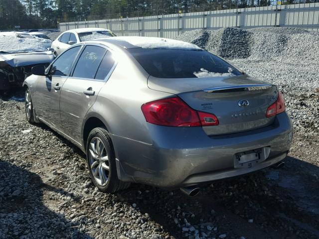 JNKCV61E49M010479 - 2009 INFINITI G37 BASE GRAY photo 3