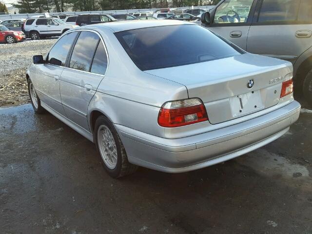 WBADT43402GZ99919 - 2002 BMW 525 I AUTO SILVER photo 3