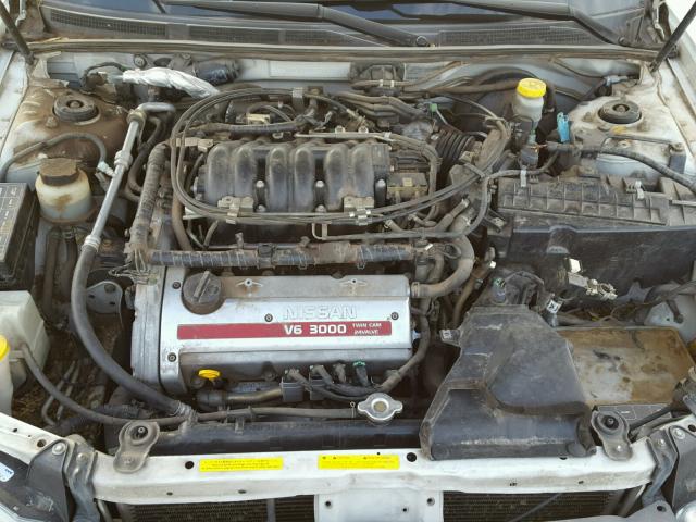 JN1CA31D81T603780 - 2001 NISSAN MAXIMA GXE WHITE photo 7