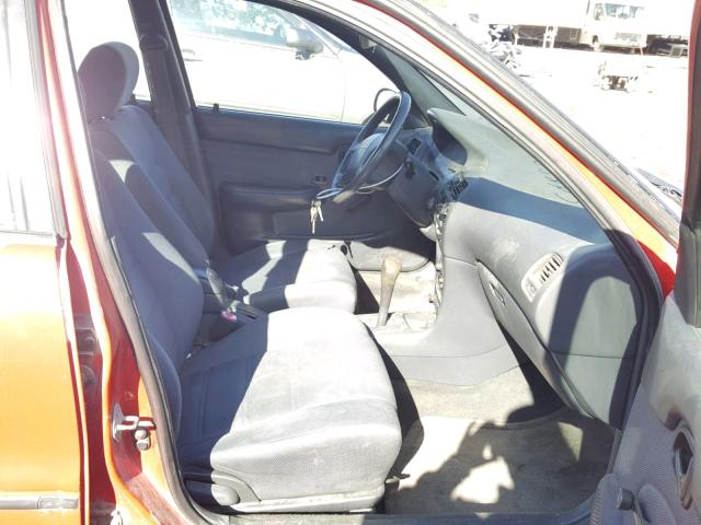 1Y1SK5366PZ004779 - 1993 GEO PRIZM BASE წითელი ფოტო 5