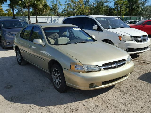 1N4DL01D2WC161196 - 1998 NISSAN ALTIMA XE GOLD photo 1