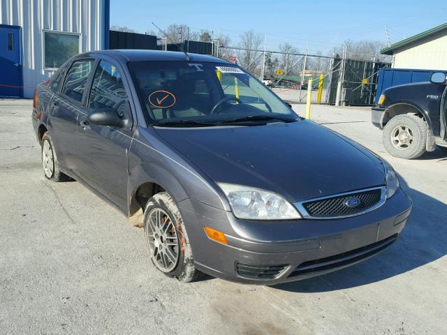 1FAHP34N57W270201 - 2007 FORD FOCUS ZX4 GRAY photo 1