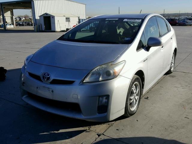 JTDKN3DU7B1370643 - 2011 TOYOTA PRIUS SILVER photo 2