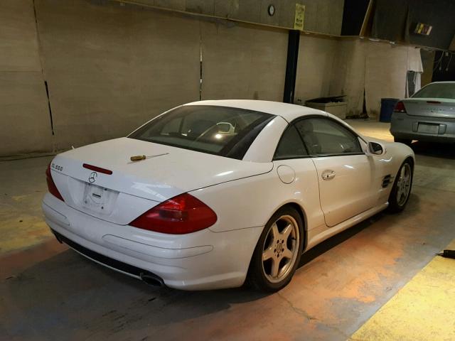 WDBSK75F03F026591 - 2003 MERCEDES-BENZ SL 500R WHITE photo 4