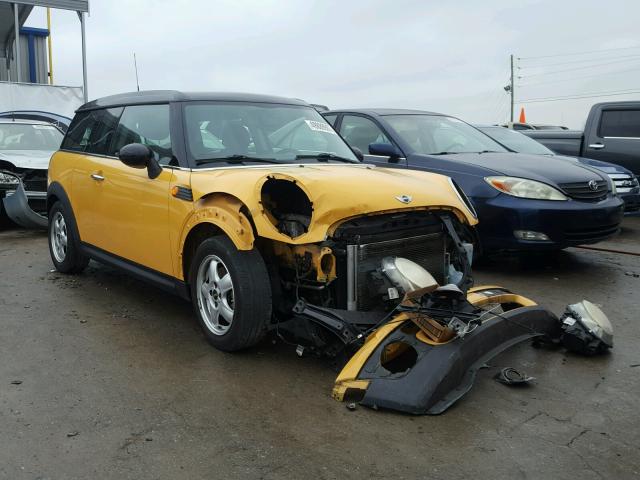 WMWML33599TP98685 - 2009 MINI COOPER CLU YELLOW photo 1