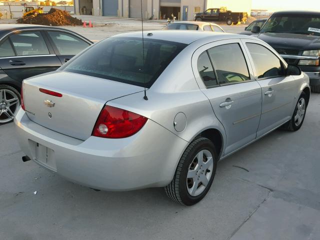 1G1AL58F987306563 - 2008 CHEVROLET COBALT LT SILVER photo 4