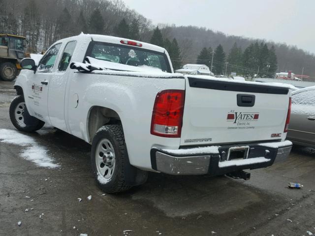 1GTR1TEX1CZ254618 - 2012 GMC SIERRA C15 WHITE photo 3