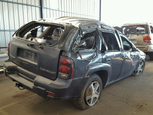 1GNDT13SX42370370 - 2004 CHEVROLET TRAILBLAZE GRAY photo 4