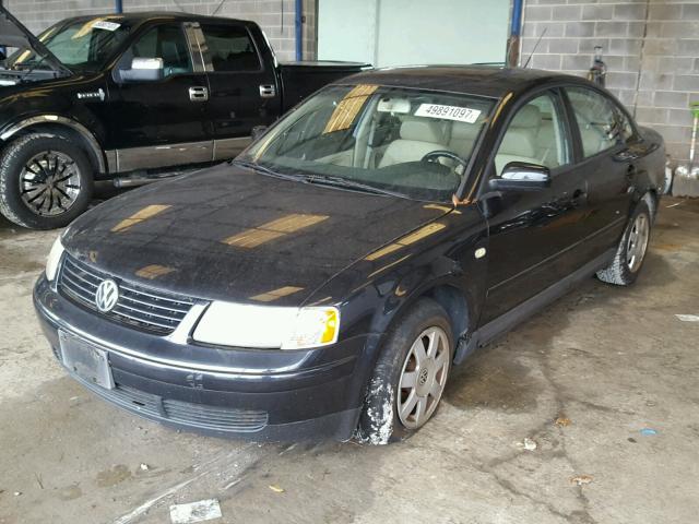 WVWMA23B6YP151712 - 2000 VOLKSWAGEN PASSAT GLS BLACK photo 2