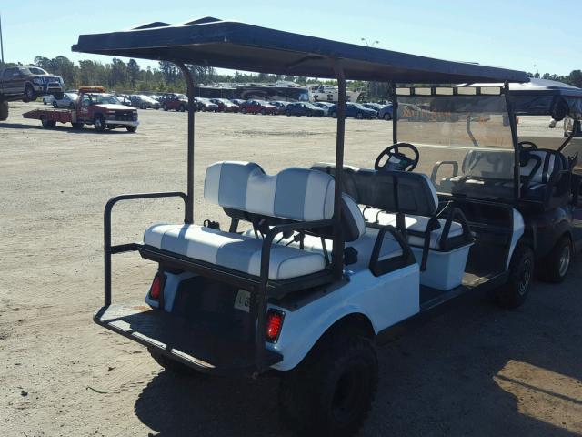 AQ0330301568 - 2004 GOLF CART WHITE photo 4