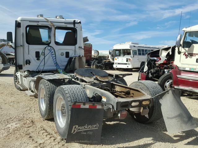 3AKJGEDV9ESFK5874 - 2014 FREIGHTLINER CASCADIA 1 WHITE photo 3