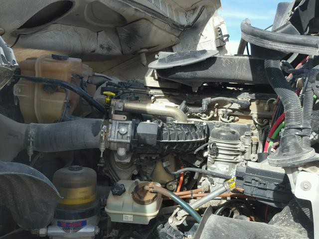 3AKJGEDV9ESFK5874 - 2014 FREIGHTLINER CASCADIA 1 WHITE photo 7