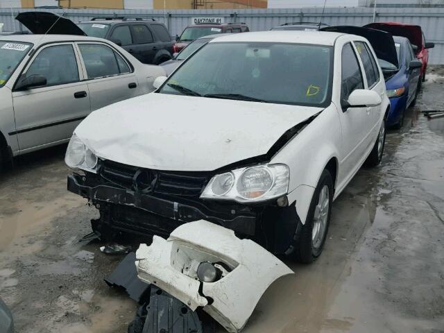 9BWEL4BE5A4002680 - 2010 VOLKSWAGEN CITY GOLF WHITE photo 2