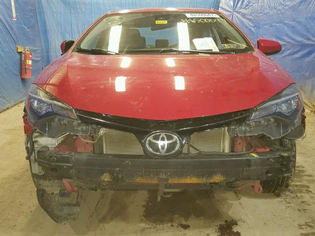 2T1BURHE1HC770470 - 2017 TOYOTA COROLLA L RED photo 9