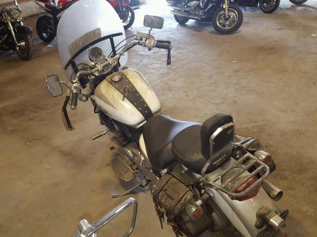 1HFSC3233VA200824 - 1997 HONDA VT1100 C2A WHITE photo 3