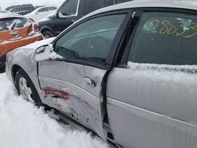 2G2WP552371190392 - 2007 PONTIAC GRAND PRIX SILVER photo 9