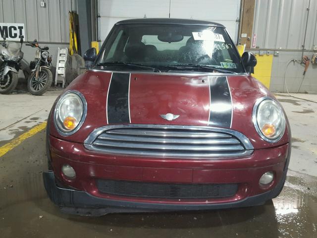 WMWMF33578TT63654 - 2008 MINI COOPER MAROON photo 9