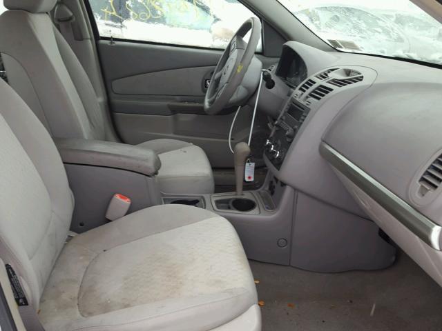 1G1ZS52F04F141243 - 2004 CHEVROLET MALIBU GRAY photo 5