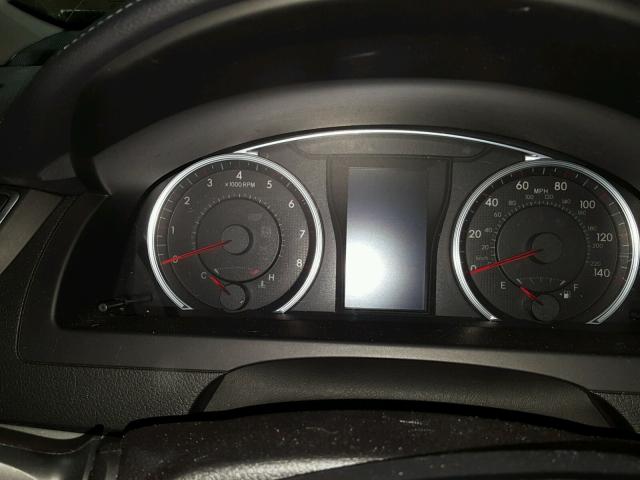 4T1BF1FK5HU337057 - 2017 TOYOTA CAMRY LE ვერცხლისფერი ფოტო 8