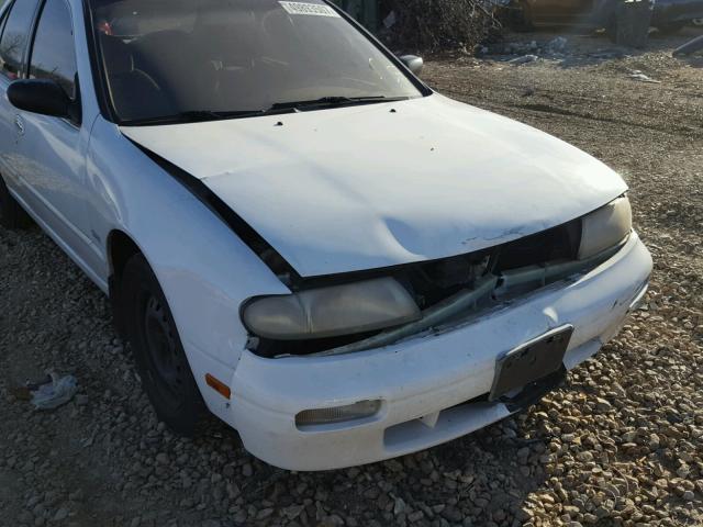 1N4BU31F8PC141835 - 1993 NISSAN ALTIMA XE WHITE photo 9