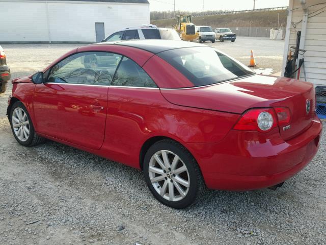 WVWBW7AH4BV002960 - 2011 VOLKSWAGEN EOS KOMFOR RED photo 3