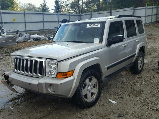 1J8HG48KX8C196754 - 2008 JEEP COMMANDER SILVER photo 2