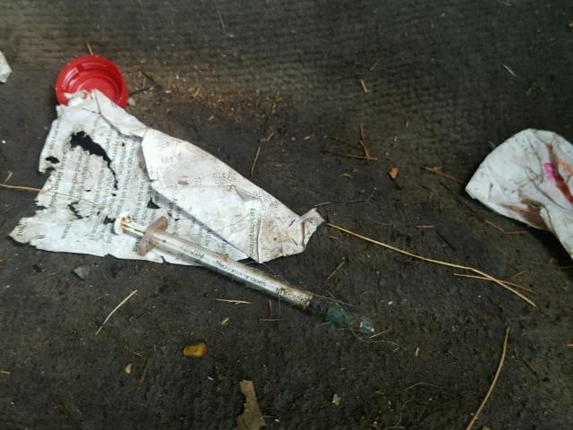 1J8HG48KX8C196754 - 2008 JEEP COMMANDER SILVER photo 9