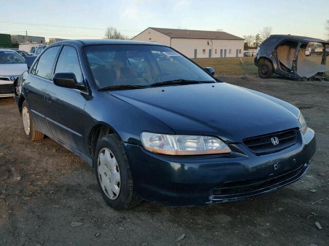 1HGCG6651XA110821 - 1999 HONDA ACCORD LX GREEN photo 1