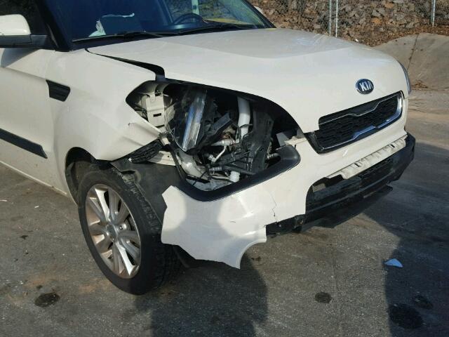 KNDJT2A68D7766632 - 2013 KIA SOUL + CREAM photo 9