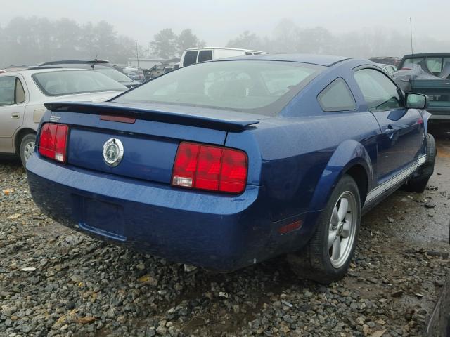 1ZVHT80N675259462 - 2007 FORD MUSTANG BLUE photo 4