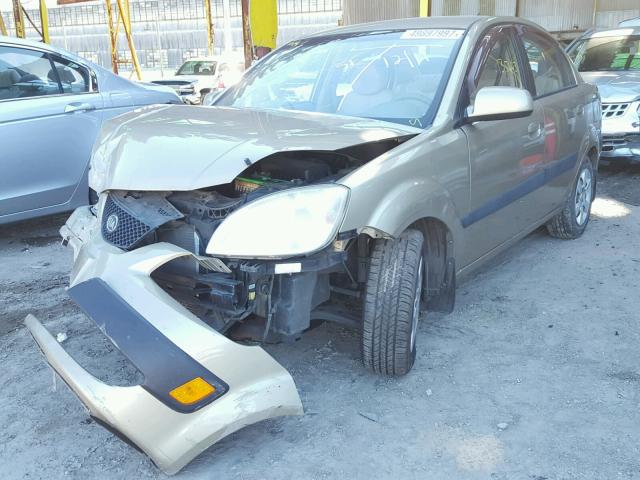 KNADE123876273983 - 2007 KIA RIO BASE GOLD photo 2