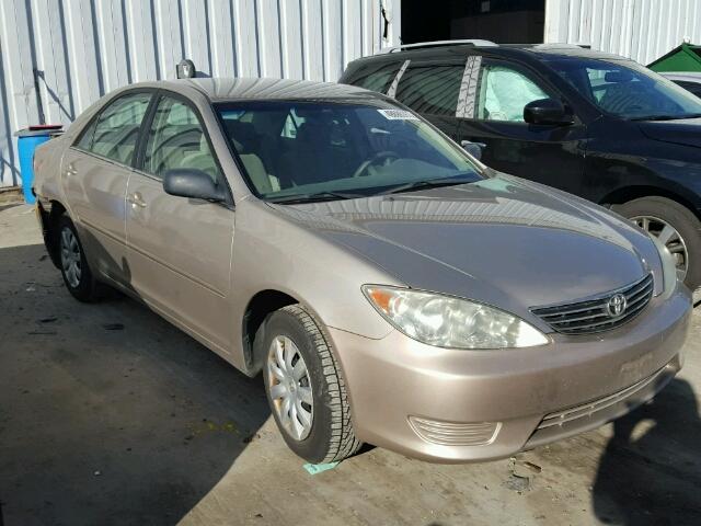 4T1BE32K55U404417 - 2005 TOYOTA CAMRY LE ოქროსფერი ფოტო 1