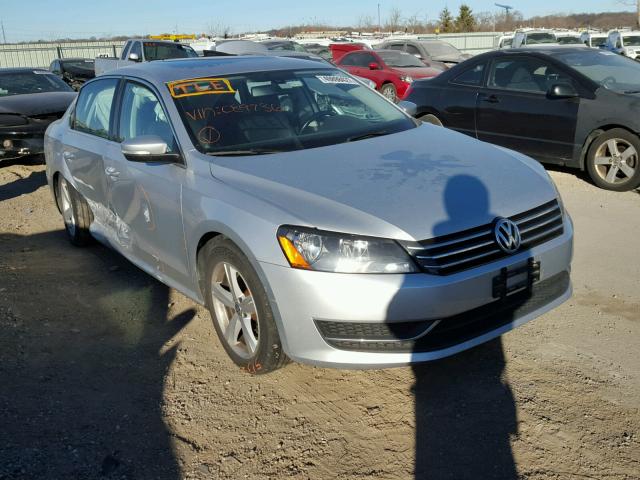 1VWBP7A39DC089736 - 2013 VOLKSWAGEN PASSAT SE SILVER photo 1