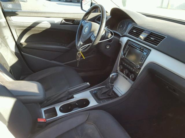 1VWBP7A39DC089736 - 2013 VOLKSWAGEN PASSAT SE SILVER photo 5