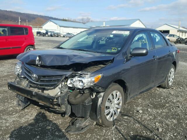 2T1BU4EE4DC960300 - 2013 TOYOTA COROLLA BA GRAY photo 2