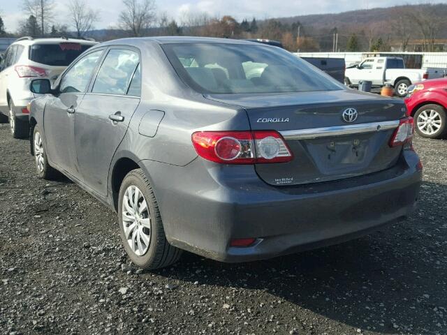 2T1BU4EE4DC960300 - 2013 TOYOTA COROLLA BA GRAY photo 3