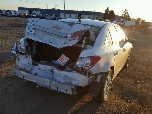 1G1PD5SH0C7275150 - 2012 CHEVROLET CRUZE LS WHITE photo 4