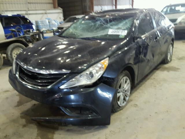 5NPEB4AC6DH612311 - 2013 HYUNDAI SONATA GLS BLUE photo 2