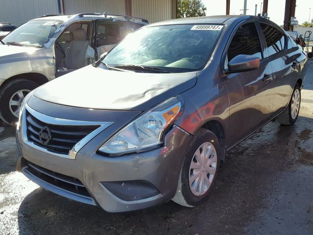 3N1CN7AP0GL835437 - 2016 NISSAN VERSA S GRAY photo 2