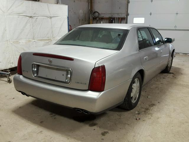 1G6KD54Y44U176402 - 2004 CADILLAC DEVILLE SILVER photo 4