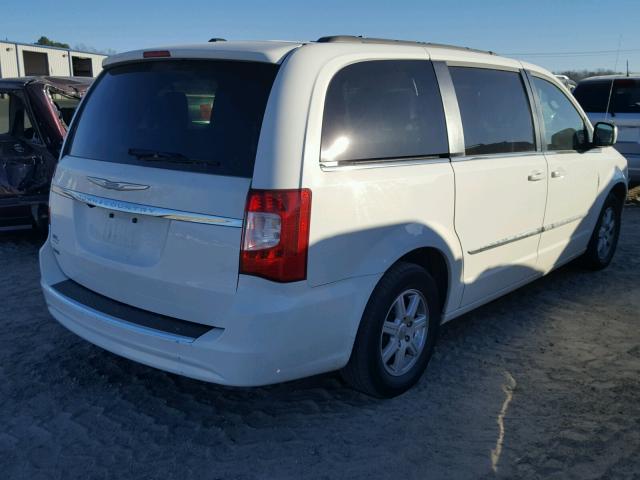 2C4RC1BG4DR518655 - 2013 CHRYSLER TOWN & COU WHITE photo 4