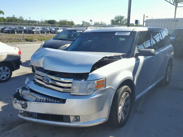 2FMGK5BC7BBD06509 - 2011 FORD FLEX SE SILVER photo 2