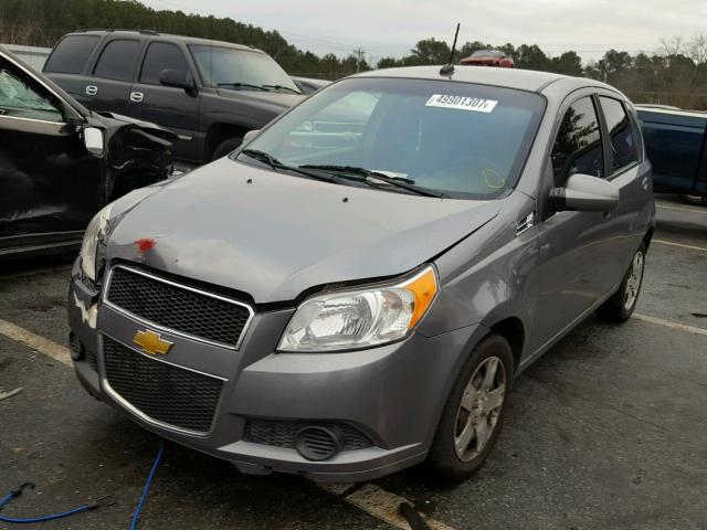 KL1TD6DE8BB237439 - 2011 CHEVROLET AVEO LS GRAY photo 2