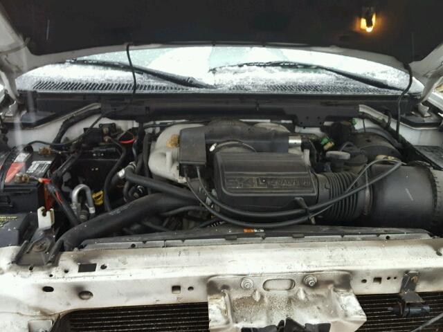 5LMFU28R52LJ16625 - 2002 LINCOLN NAVIGATOR WHITE photo 7