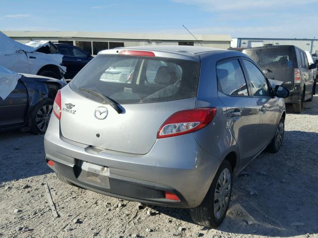 JM1DE1KZ8E0182798 - 2014 MAZDA MAZDA2 SPO GRAY photo 4