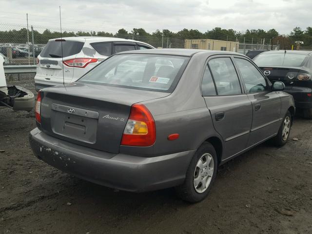 KMHCG45C42U316124 - 2002 HYUNDAI ACCENT GL GRAY photo 4