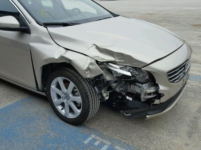 YV140MEK6H1369660 - 2017 VOLVO V60 T5 TAN photo 9