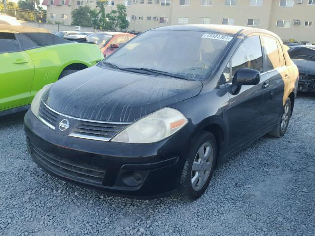 3N1BC11E17L410564 - 2007 NISSAN VERSA S BLACK photo 2